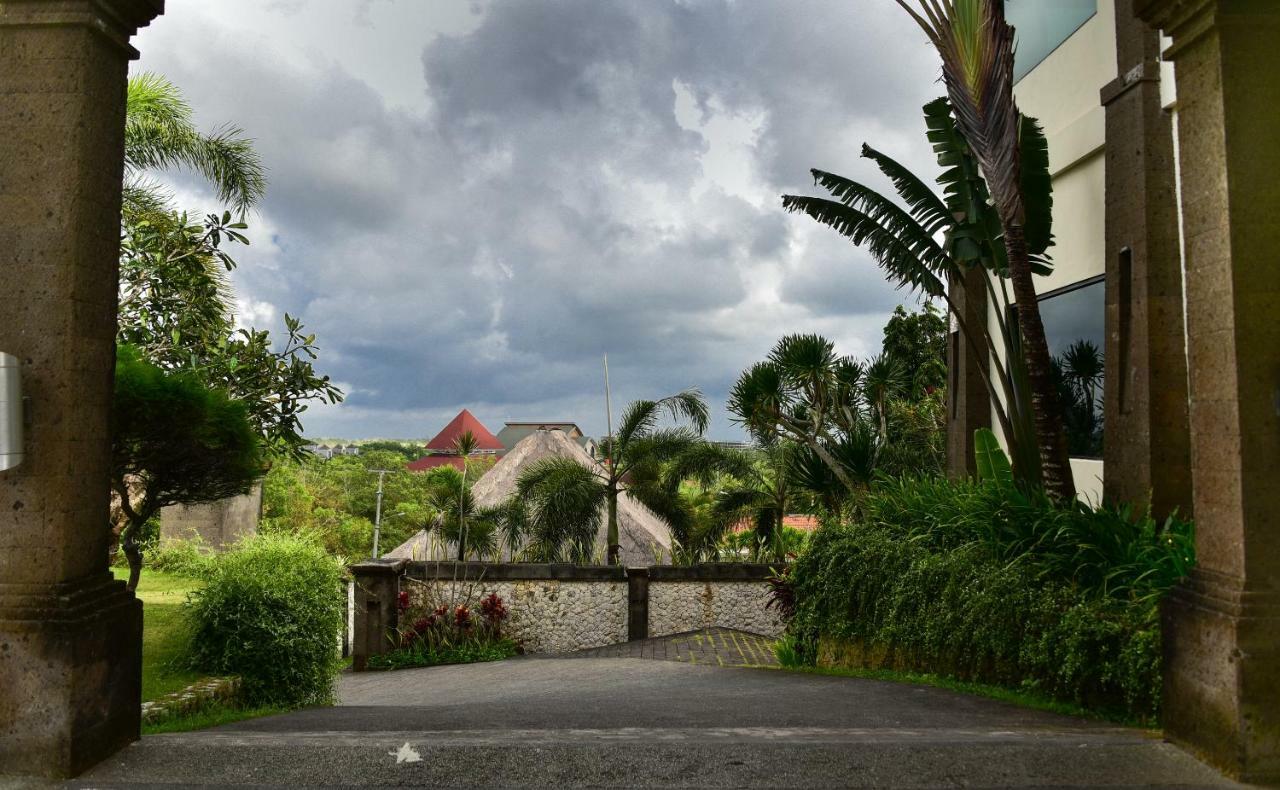 Hillstone Uluwatu Villa 웅아산 외부 사진